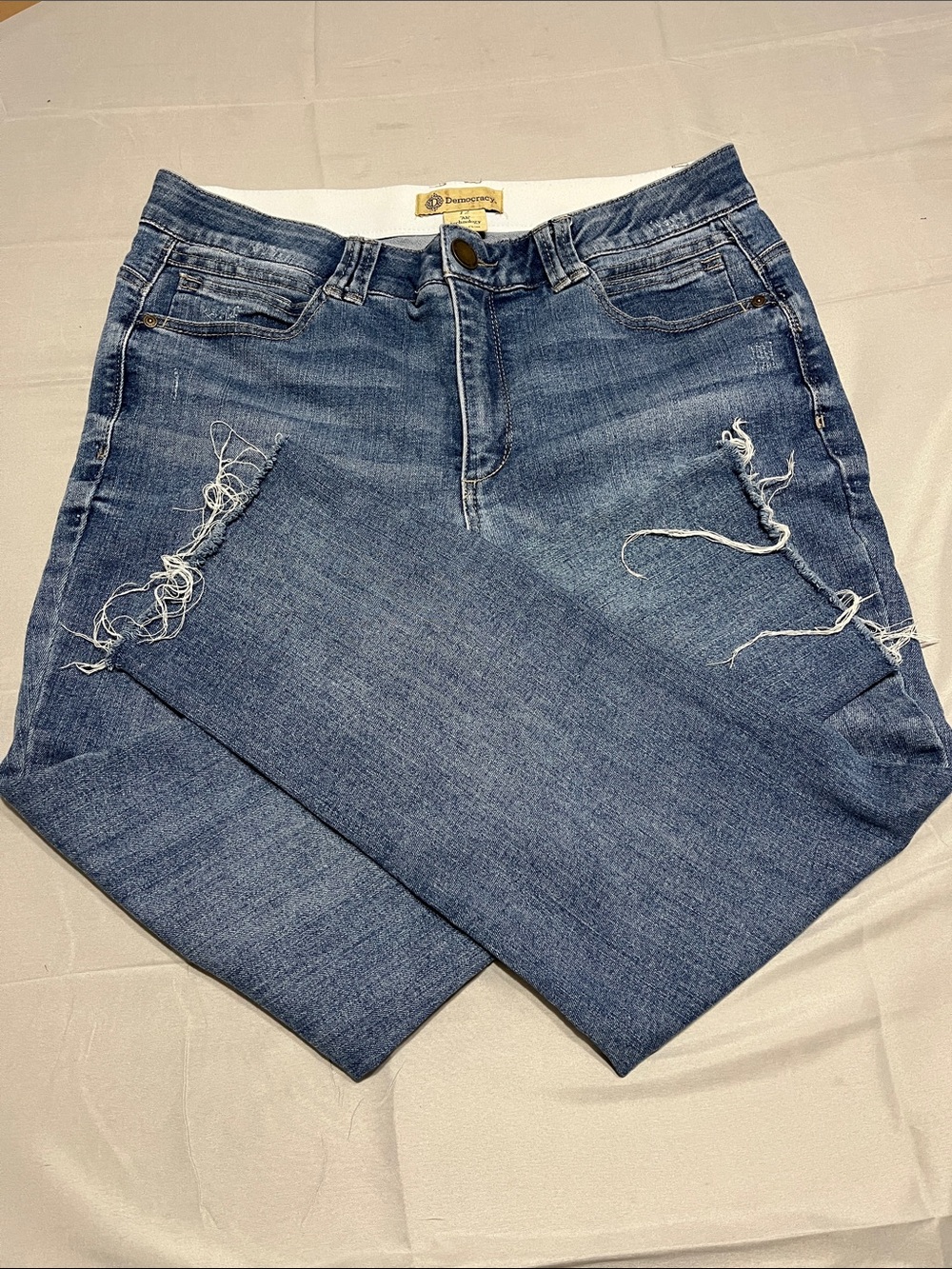 Democracy High Rise Jeans Size 12| Y2K Straight‎ Leg Raw Hem Denim